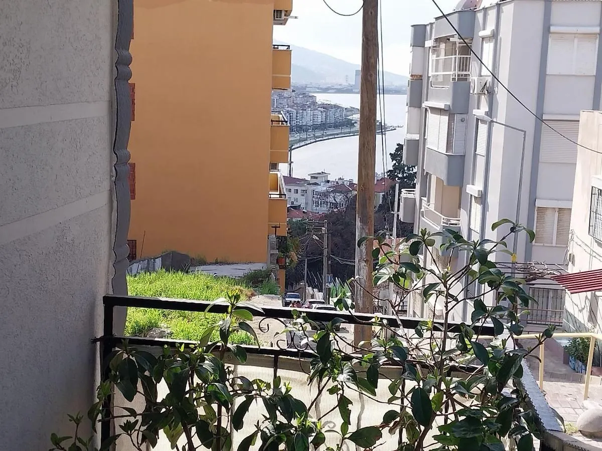 Yesiltepe Budget Izmir Apartment