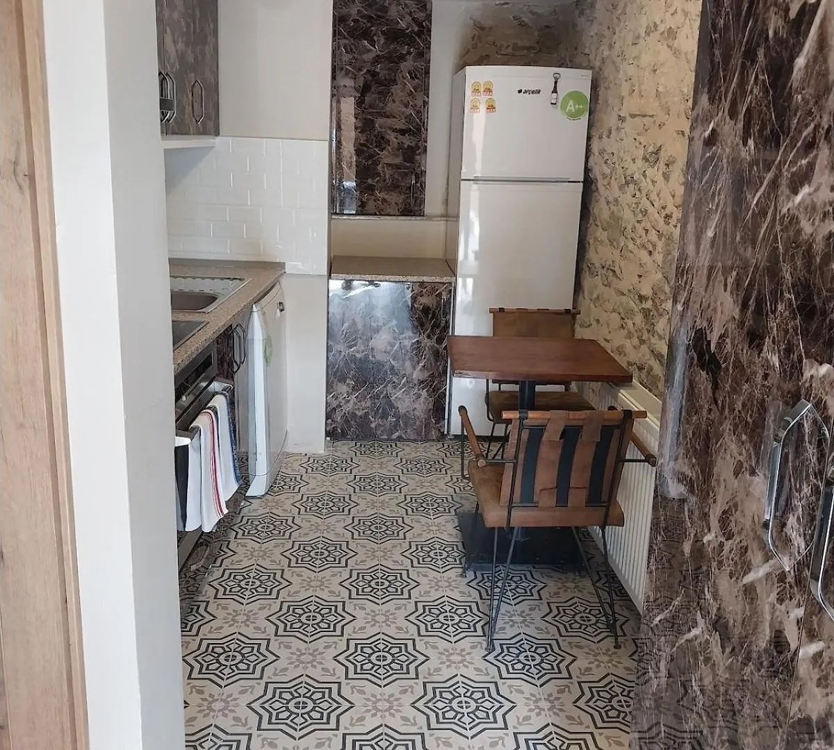 Yesiltepe Budget Izmir Apartment